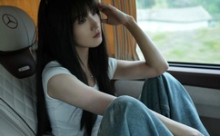 180斤男生摔伤腿体育老师背其去中考